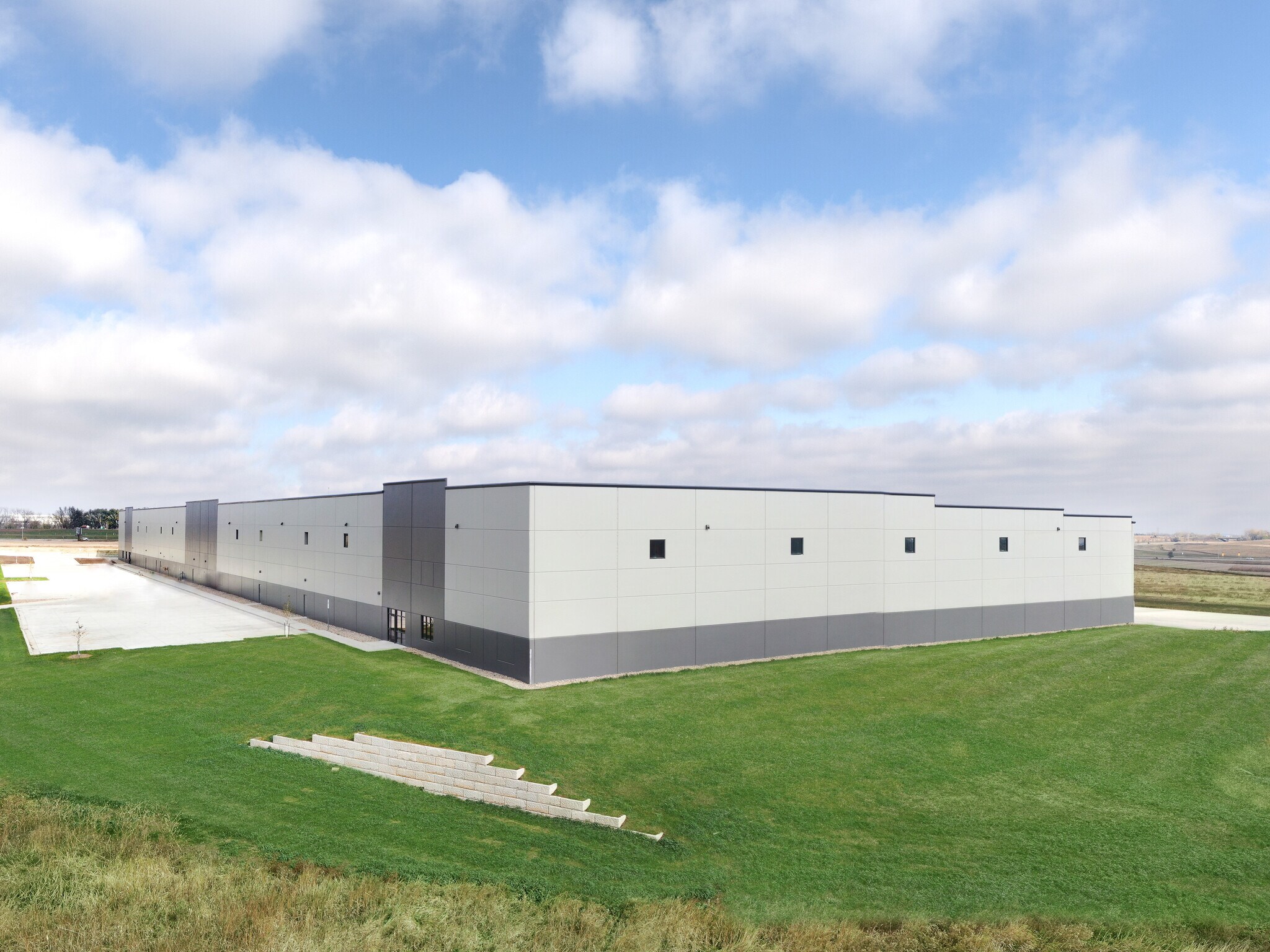 5400 Career, Sioux Falls, SD for Rent