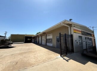 Grand Prairie, TX Flex - 413 E Church St