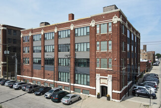 Chicago, IL Office/Retail - 3700 S Iron St