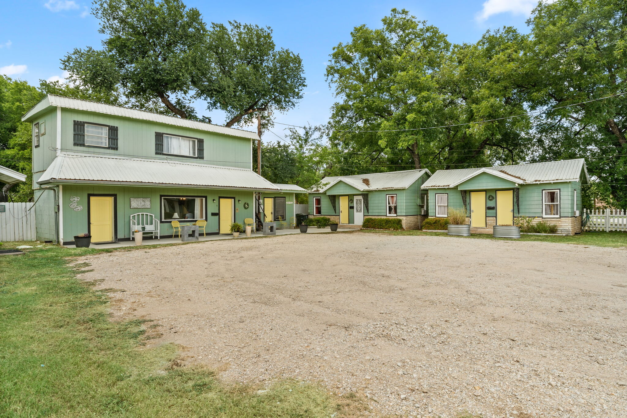 702 W Wallace St, San Saba, TX for Sale