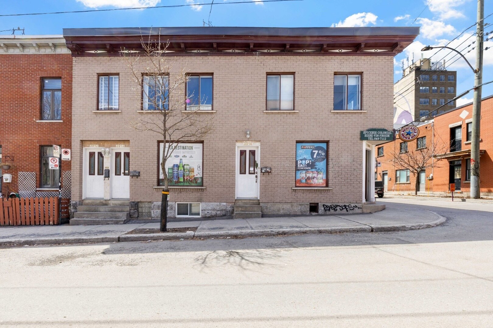 3910 Av Coloniale, Montréal, QC for Sale