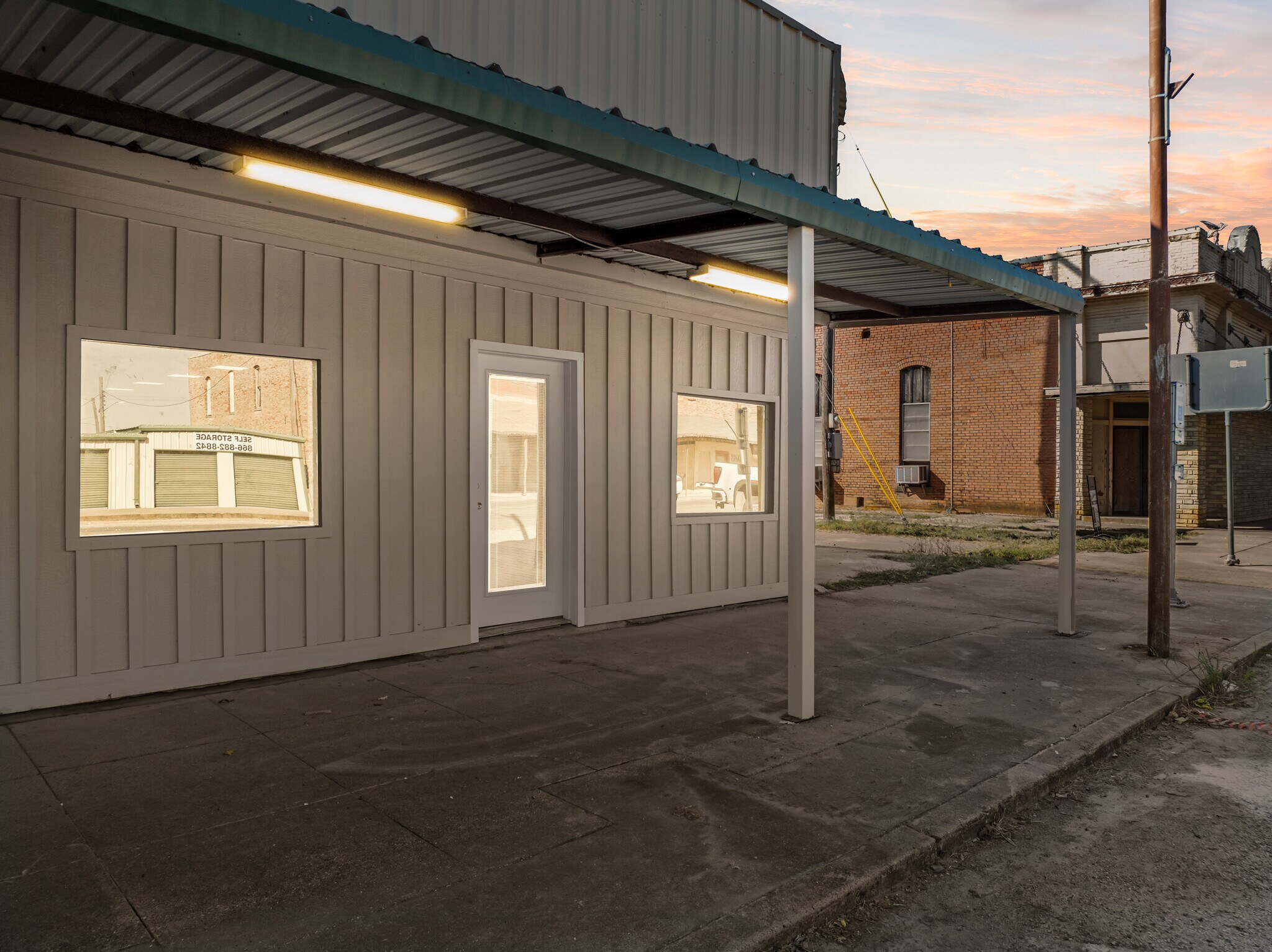 109 W Main St, Itasca, TX for Sale