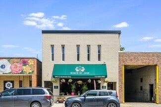Chicago, IL Storefront Retail/Residential - 5481 N Northwest Hwy