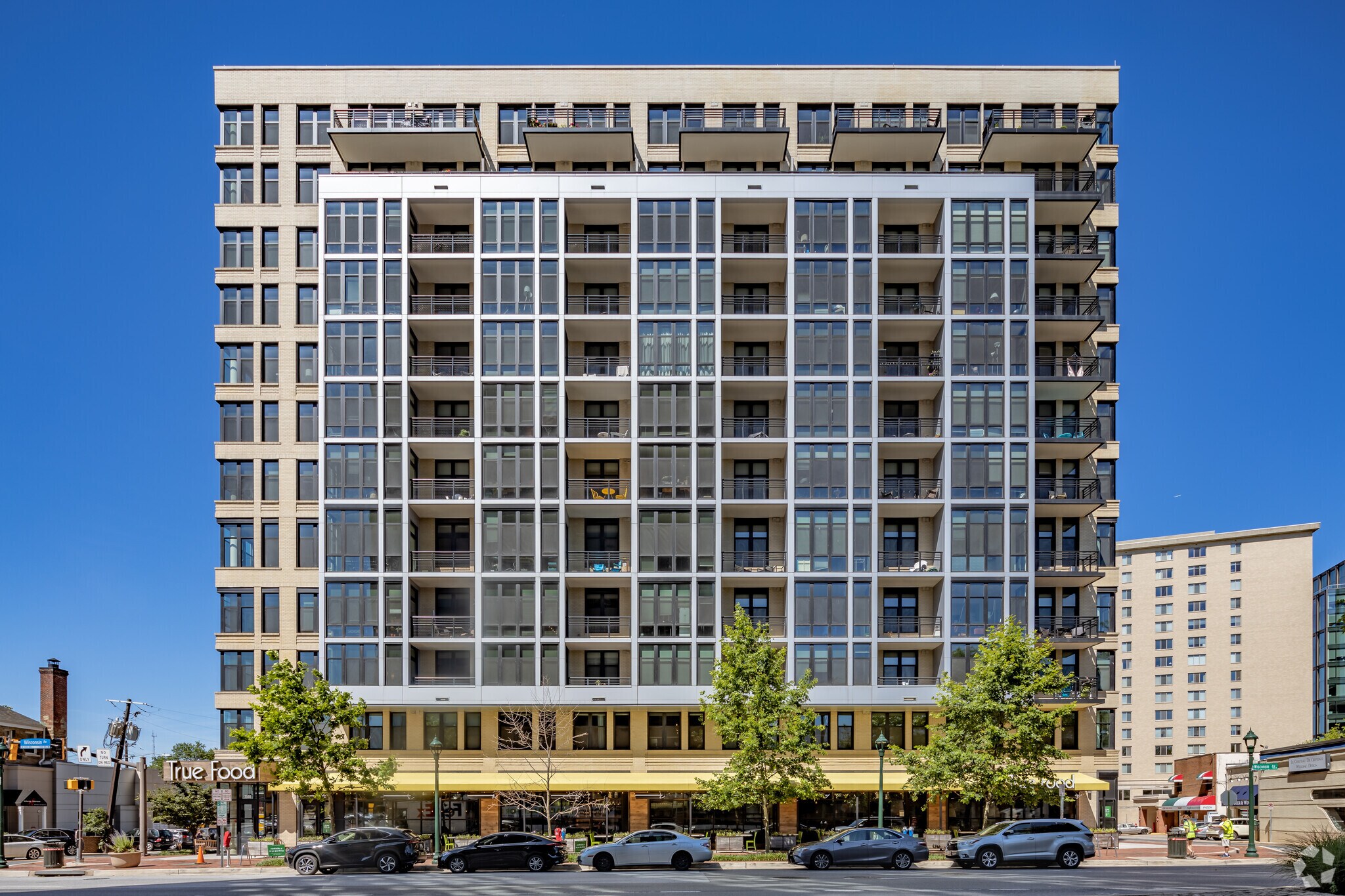7077 Woodmont Ave, Bethesda, MD for Rent