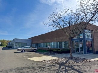 Branford, CT Retail - 4 Pin Oak Dr