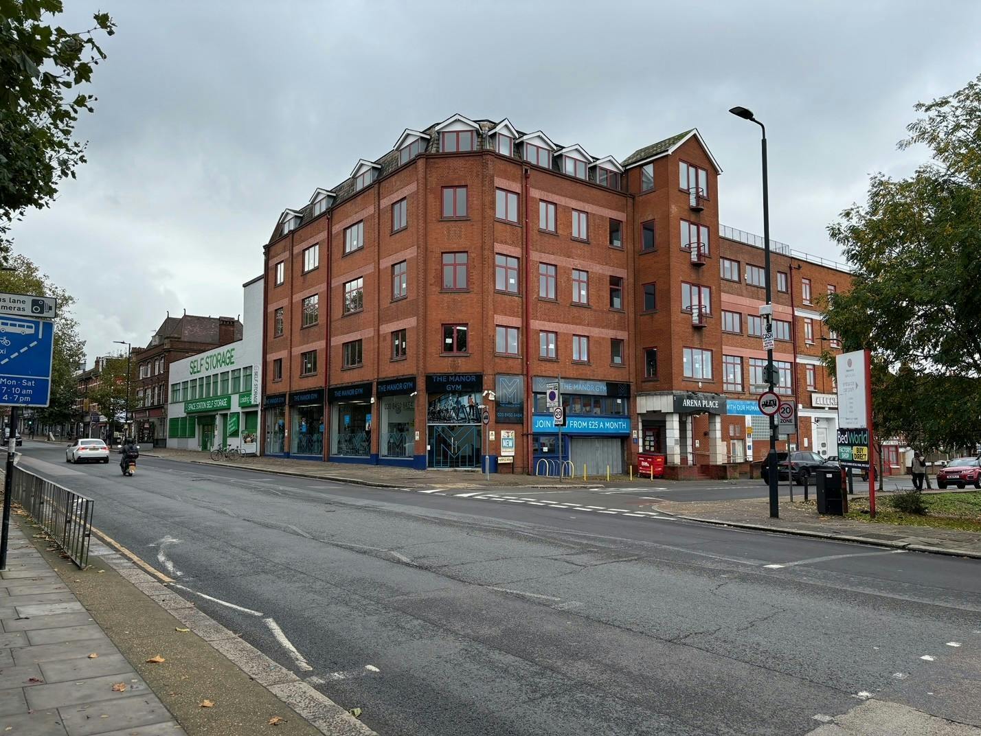 307 Cricklewood Broa, London, LND for Rent