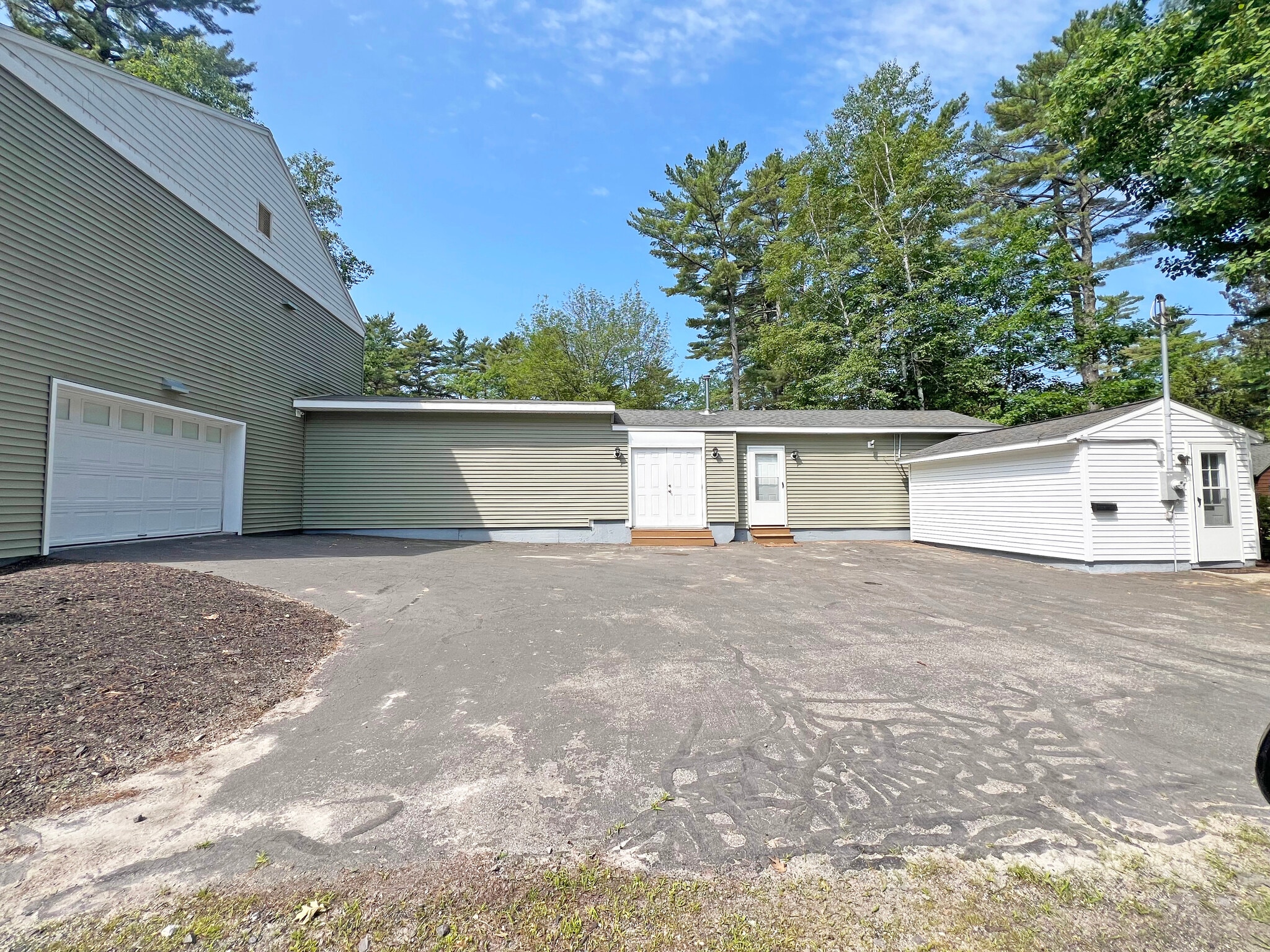 11 Shore Rd, Windham, ME for Rent