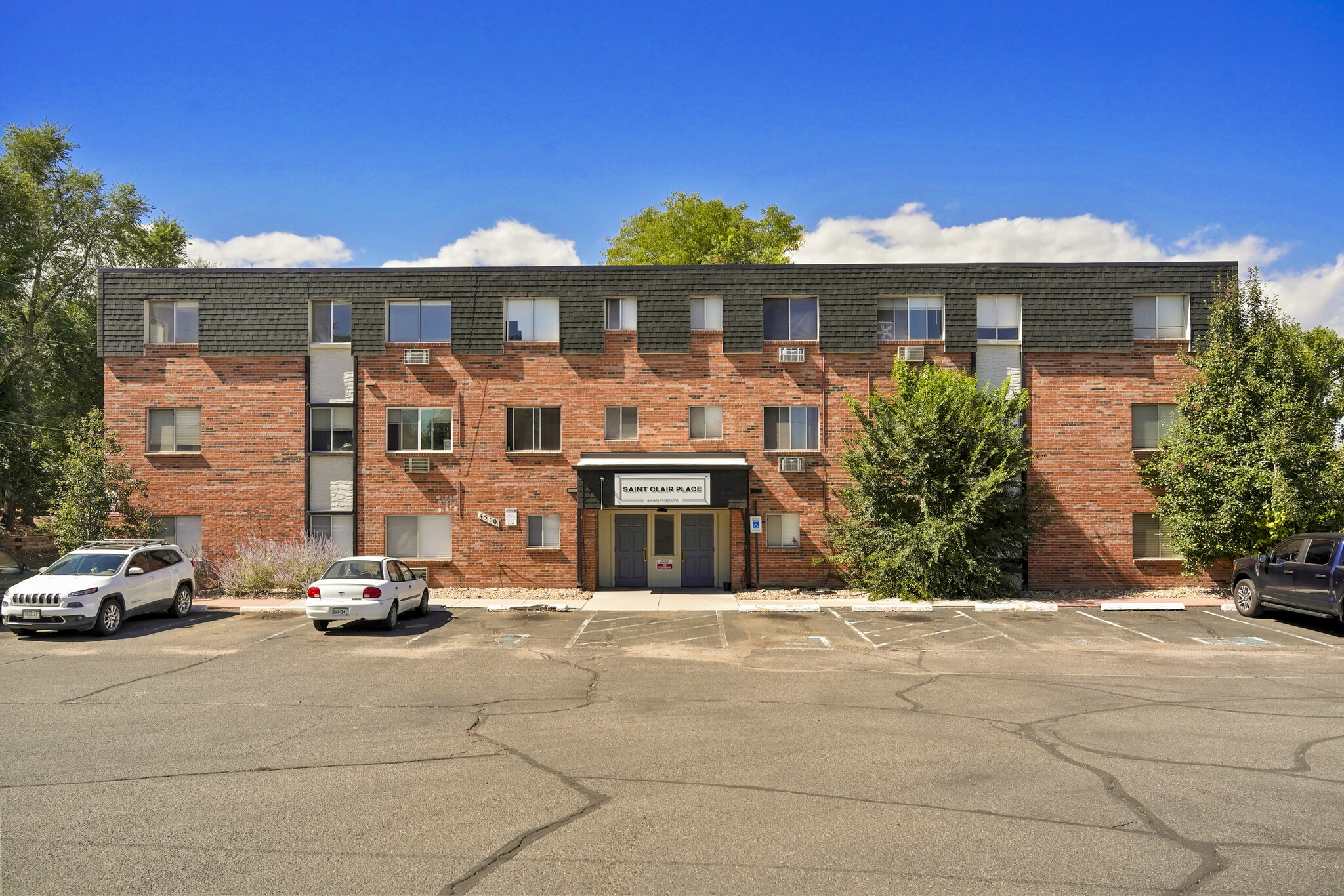 4510 W Saint Clair Pl, Denver, CO for Sale