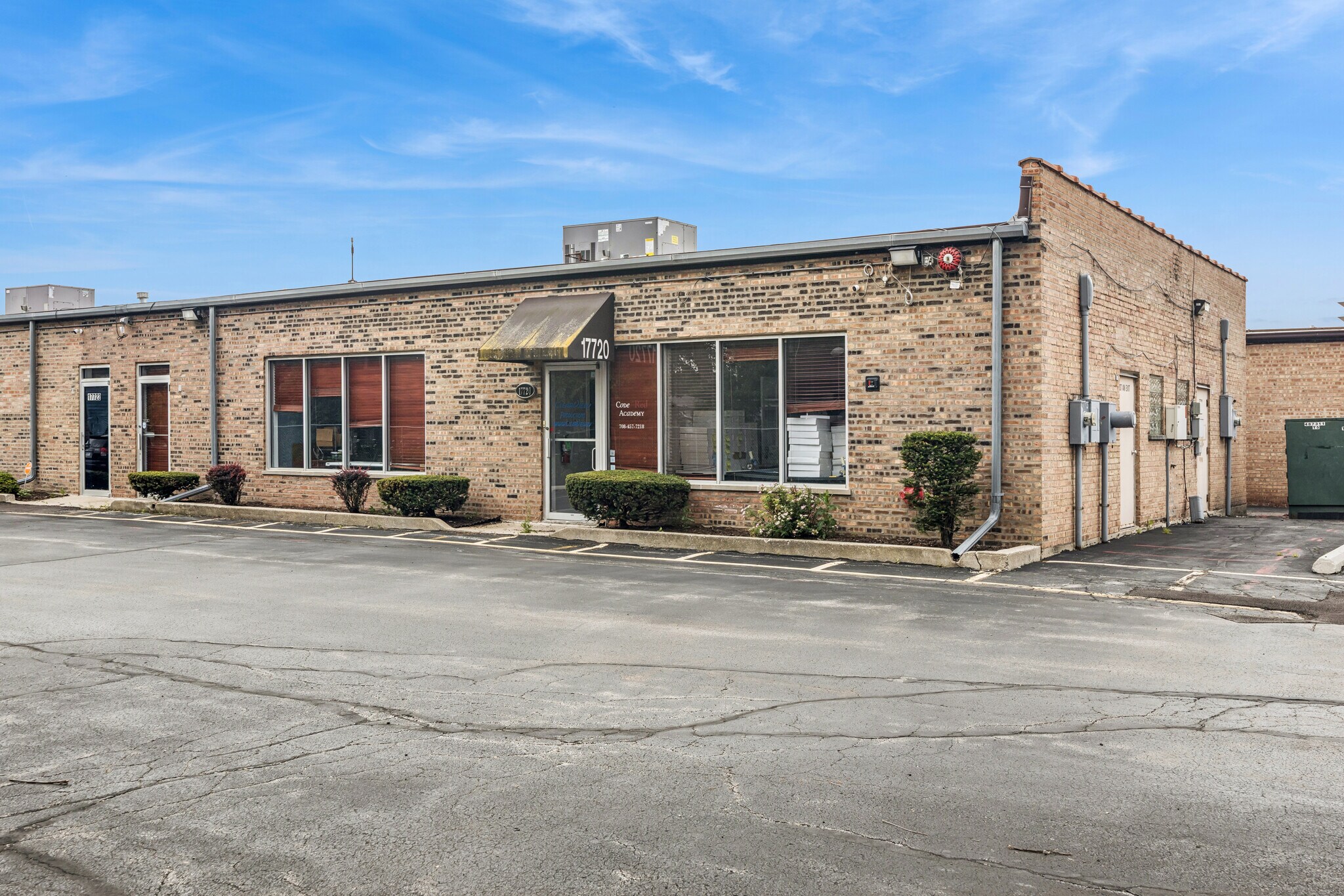 17720-17724 Oak Park Ave, Tinley Park, IL for Sale
