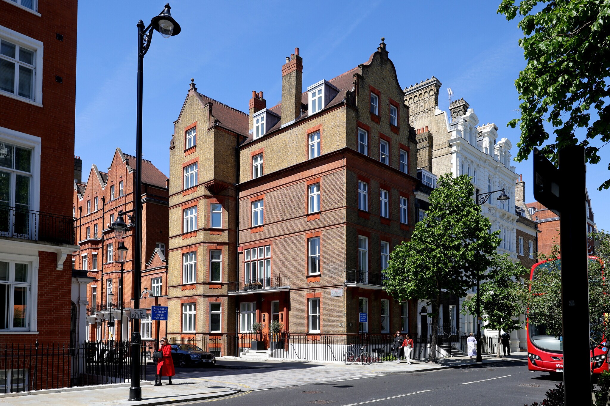 124 Sloane St, London, LND for Rent
