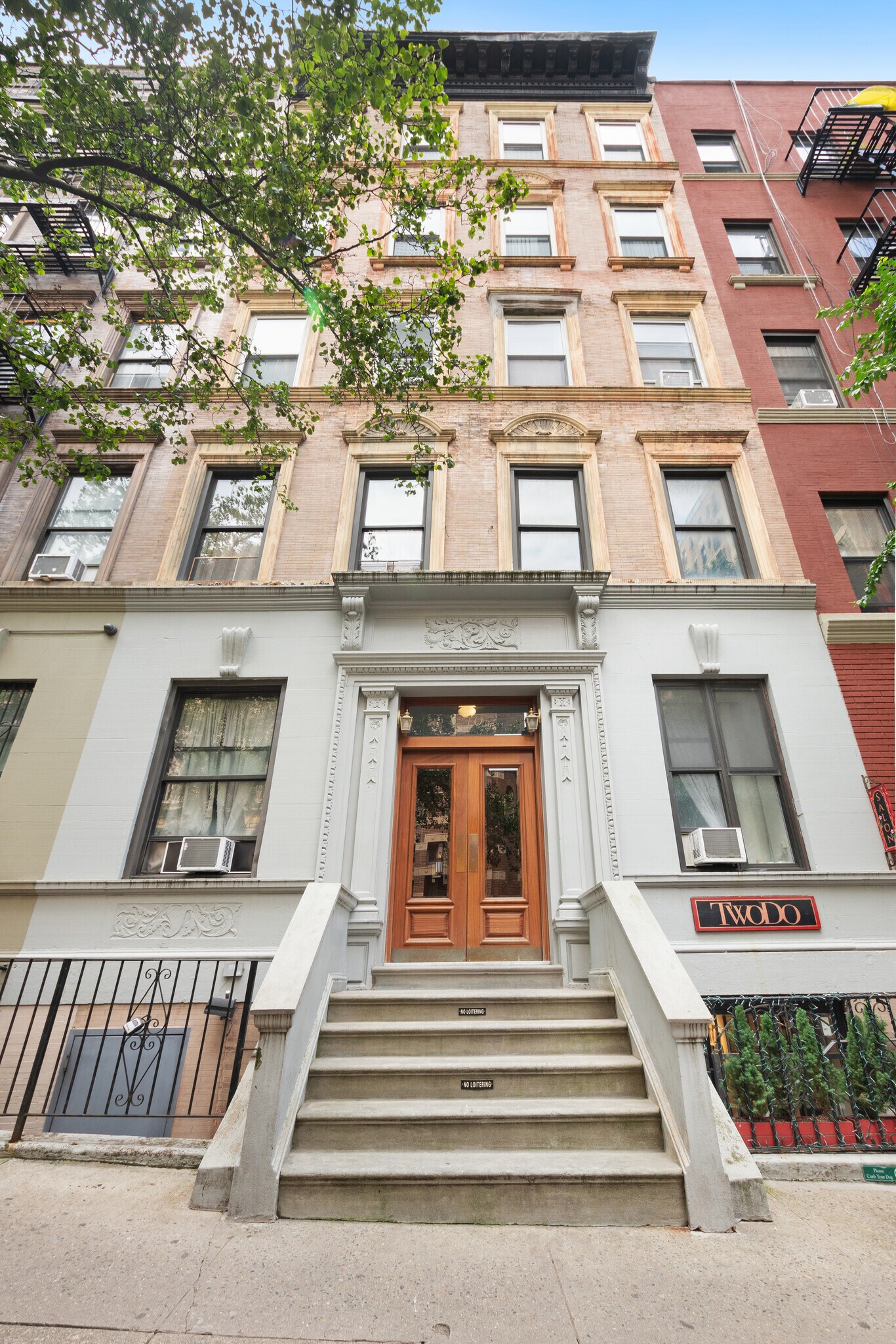210 W 82nd St, New York, NY for Sale