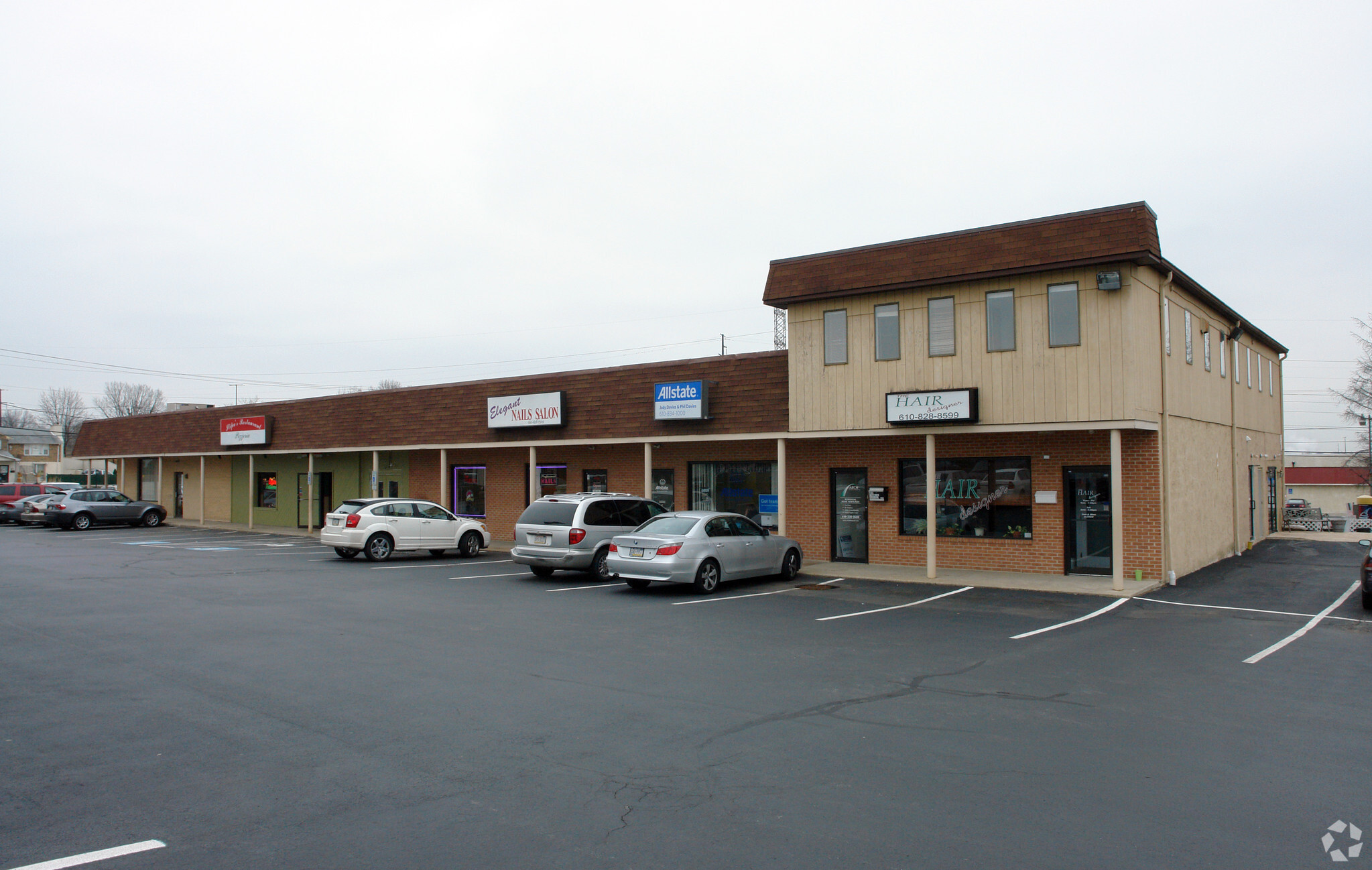 412 W Ridge Pike, Conshohocken, PA for Rent