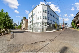 Portland, OR Apartments - 7921 SW Old Capitol Hwy Portland, OR Apartments - 7921 SW Old Capitol Hwy
