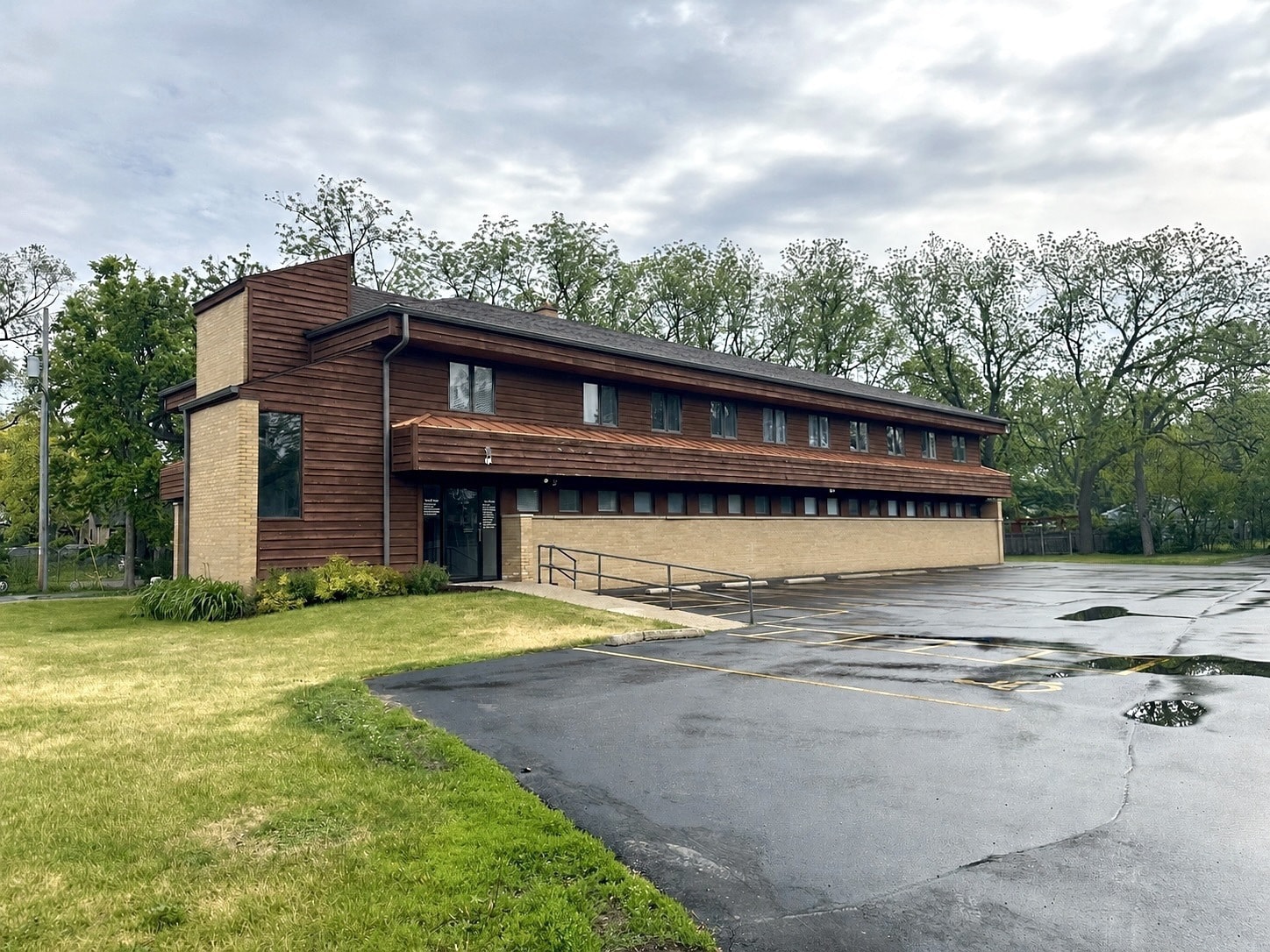 720 N Rochester St, Mukwonago, WI for Sale