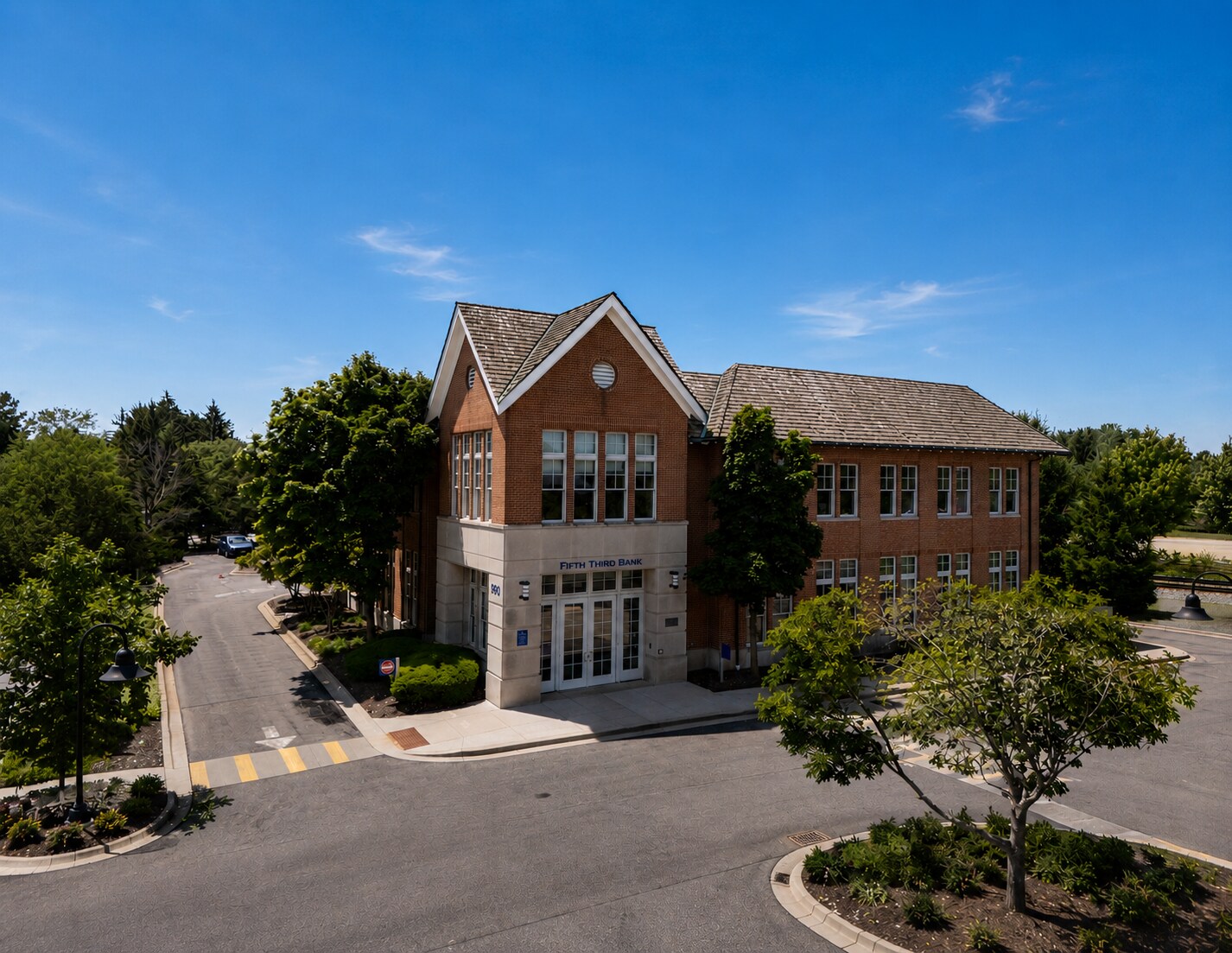 990 S Waukegan Rd, Lake Forest, IL for Sale