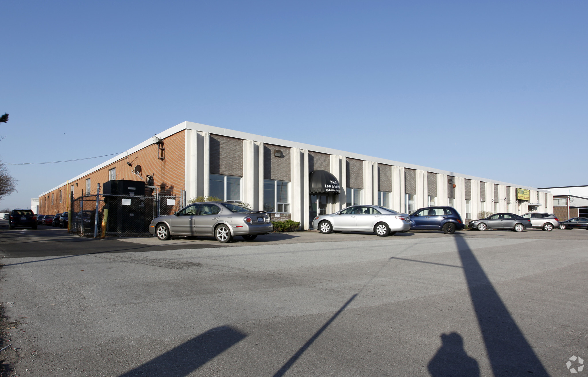 2350 Cawthra Rd, Mississauga, ON for Rent