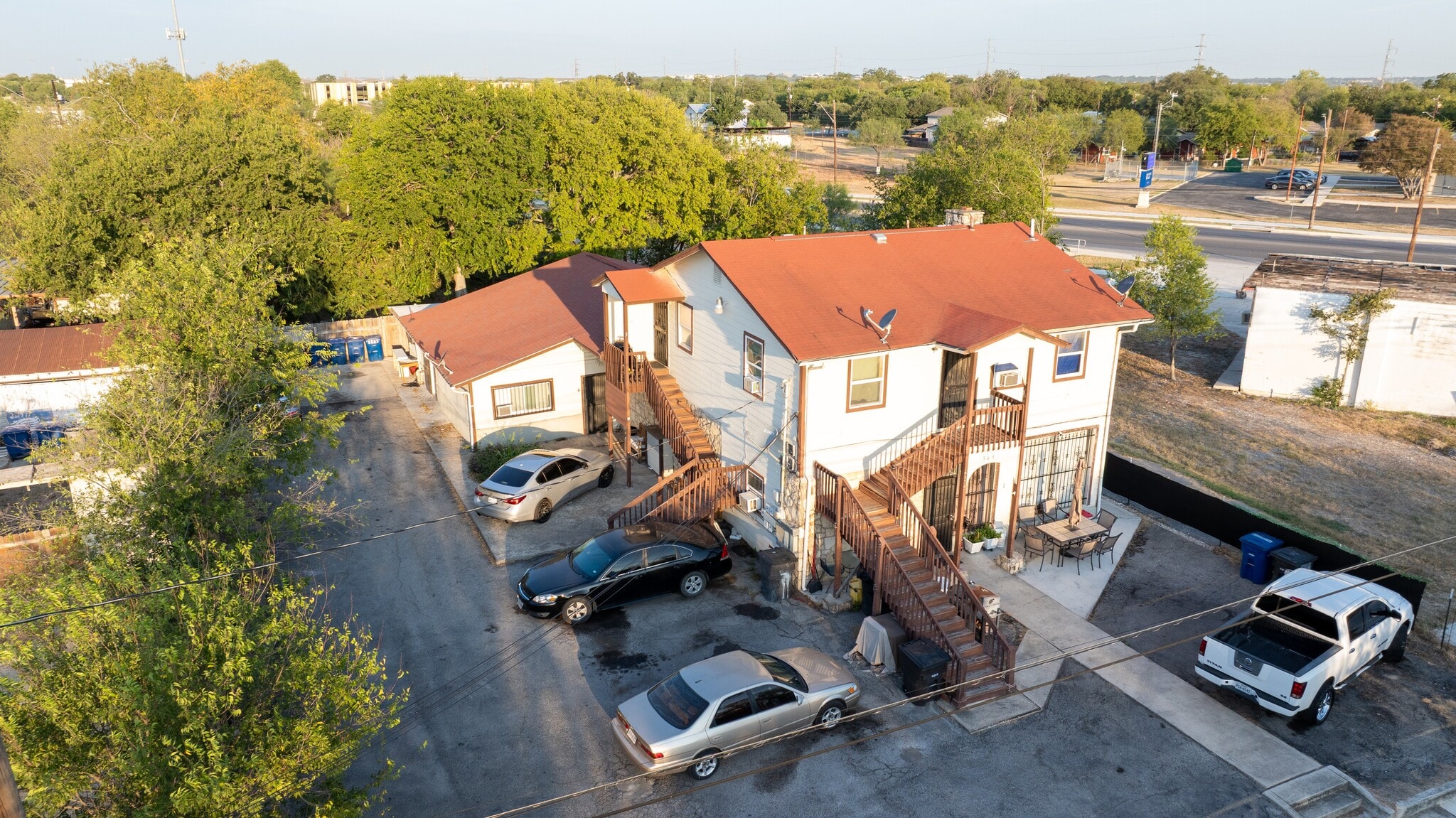 563 SW 39th St, San Antonio, TX for Sale