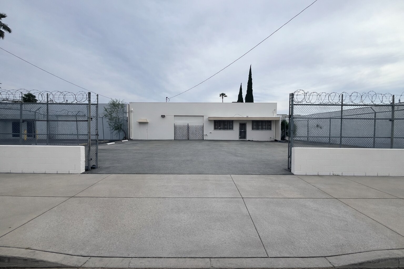 16146 Leadwell St, Van Nuys, CA for Rent