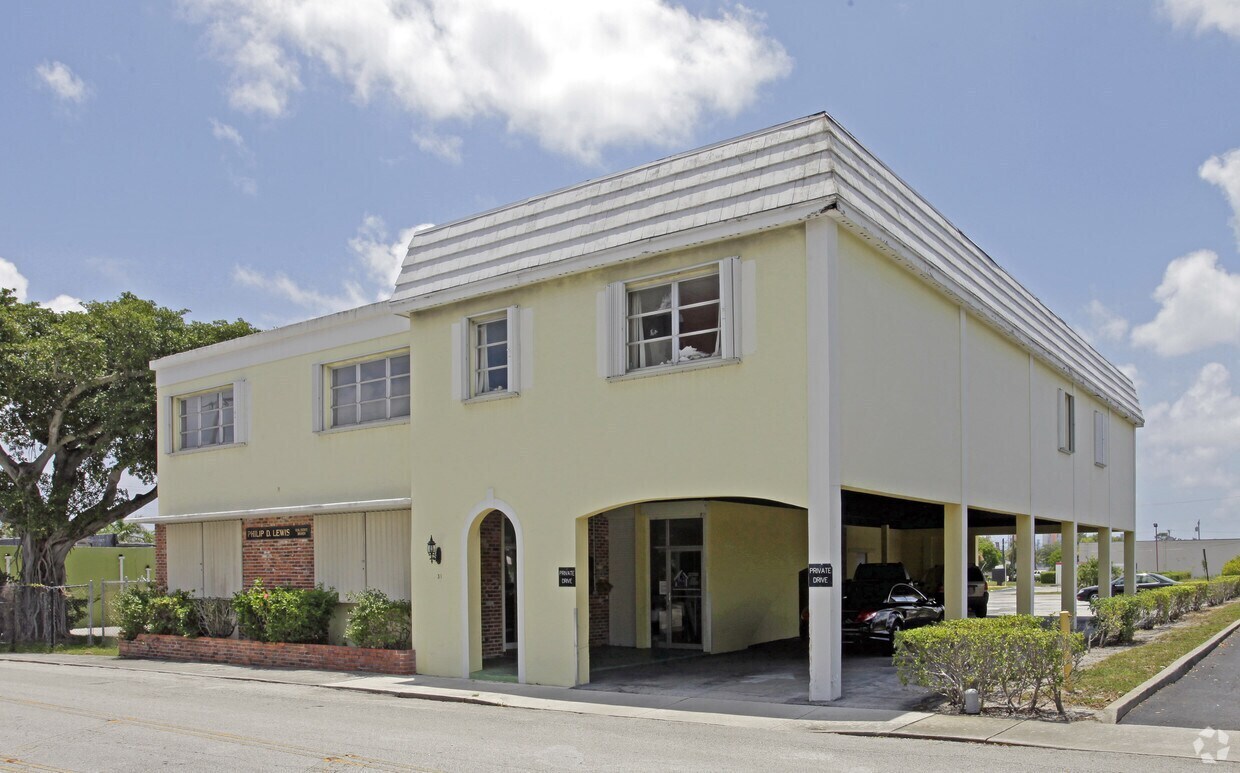31 W 20th St, Riviera Beach, FL for Rent