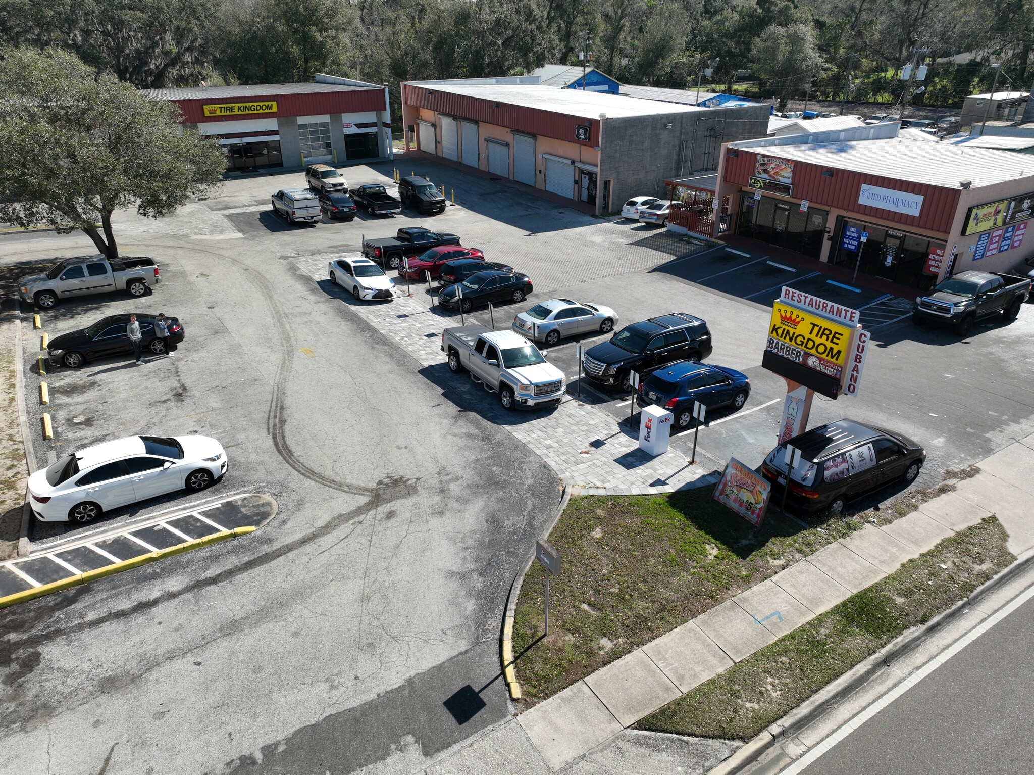 1810 S Parsons Ave Seffner, FL 33584 Flex Property for Lease on