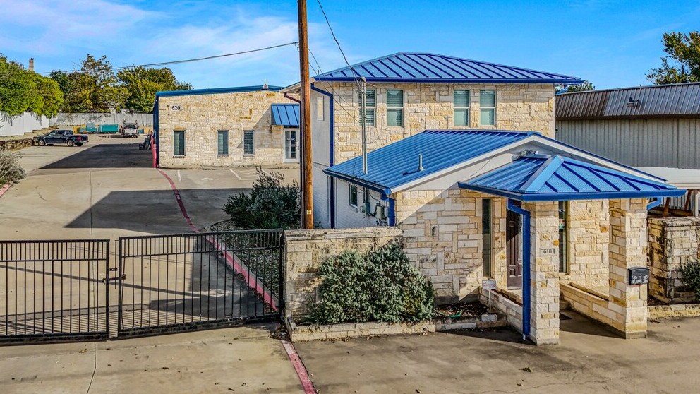 618 S Belt Line Rd, Irving, TX for Rent