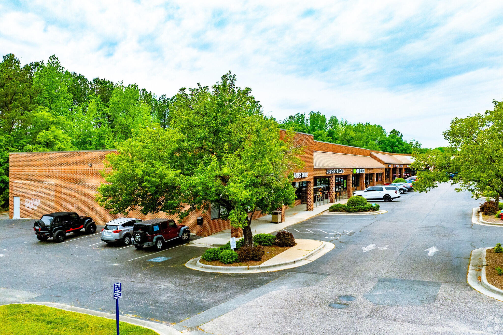 817-909 N Smithfield Rd, Knightdale, NC for Rent