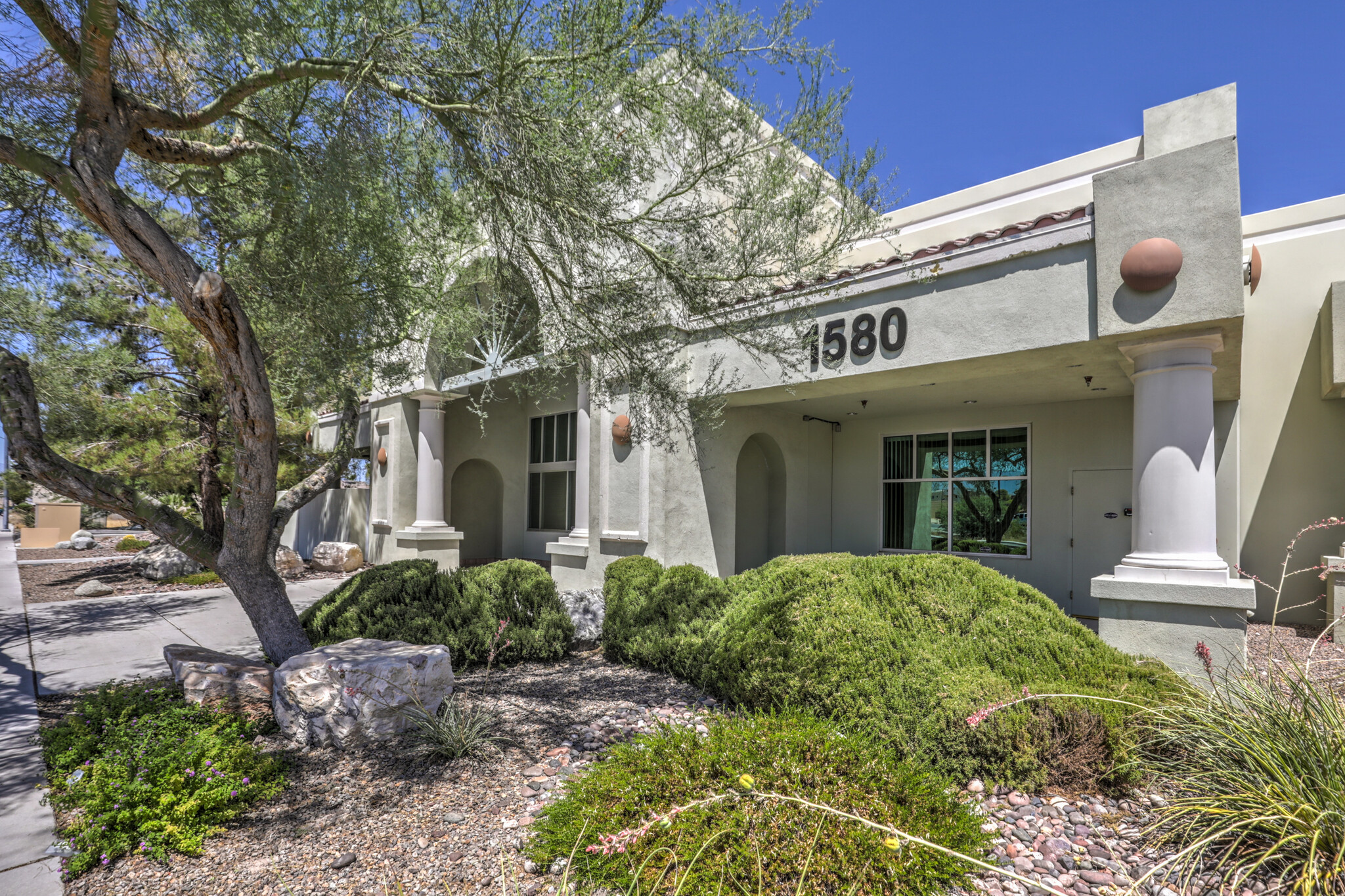 1580 S Jones Blvd, Las Vegas, NV for Sale