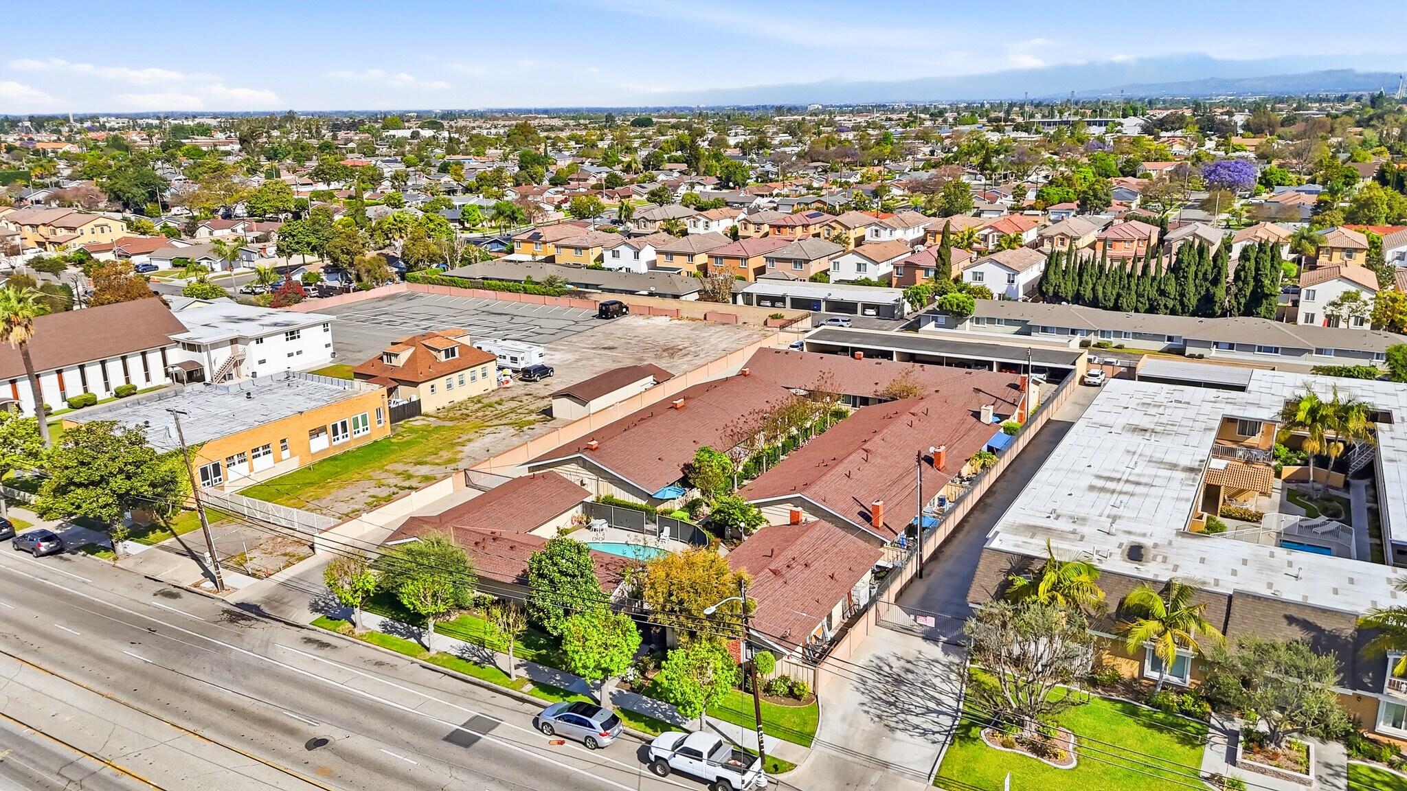 3221 W Ball Rd, Anaheim, CA for Sale