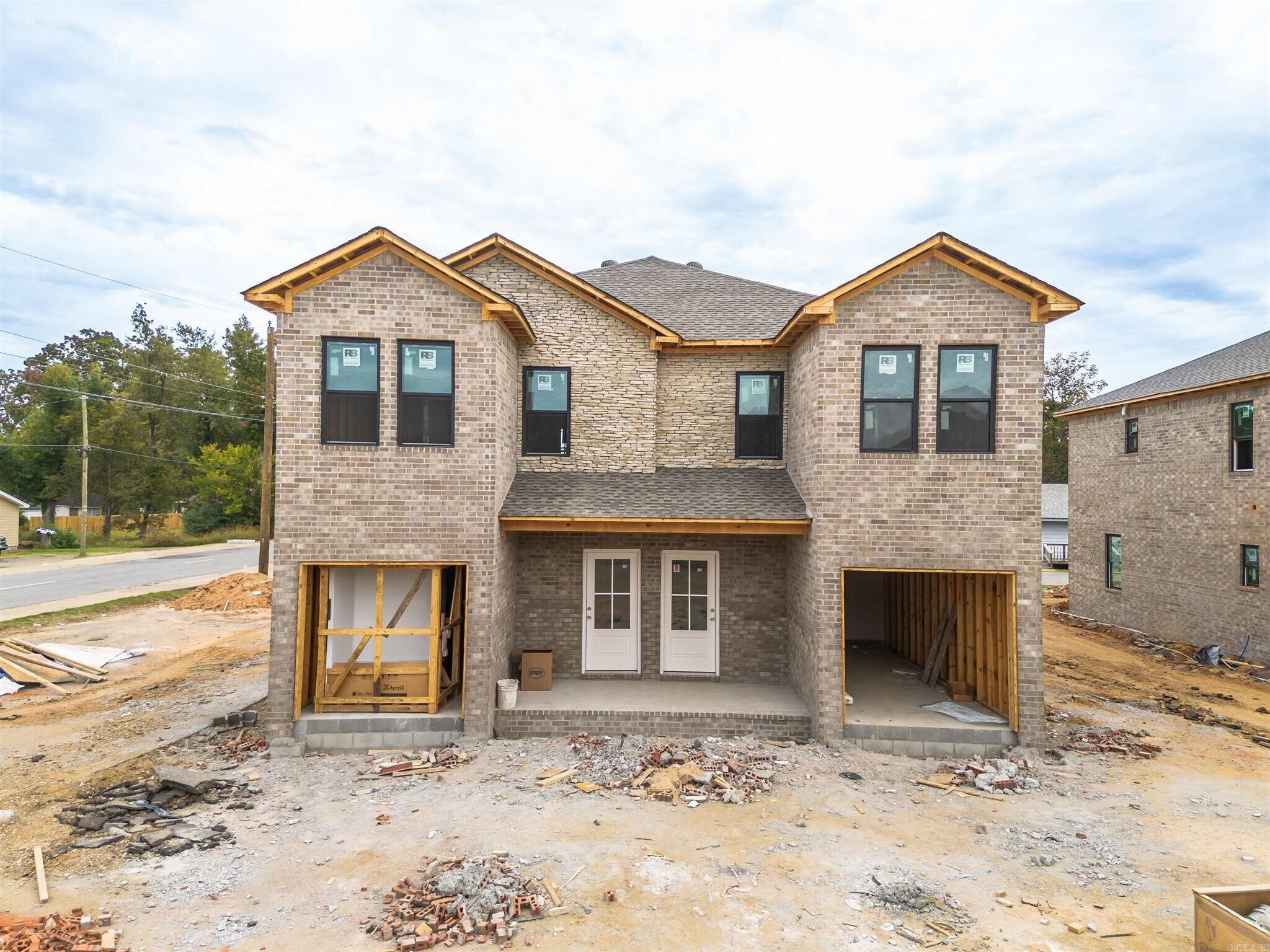 400 & 402 E Center St, Jacksonville, AR for Sale