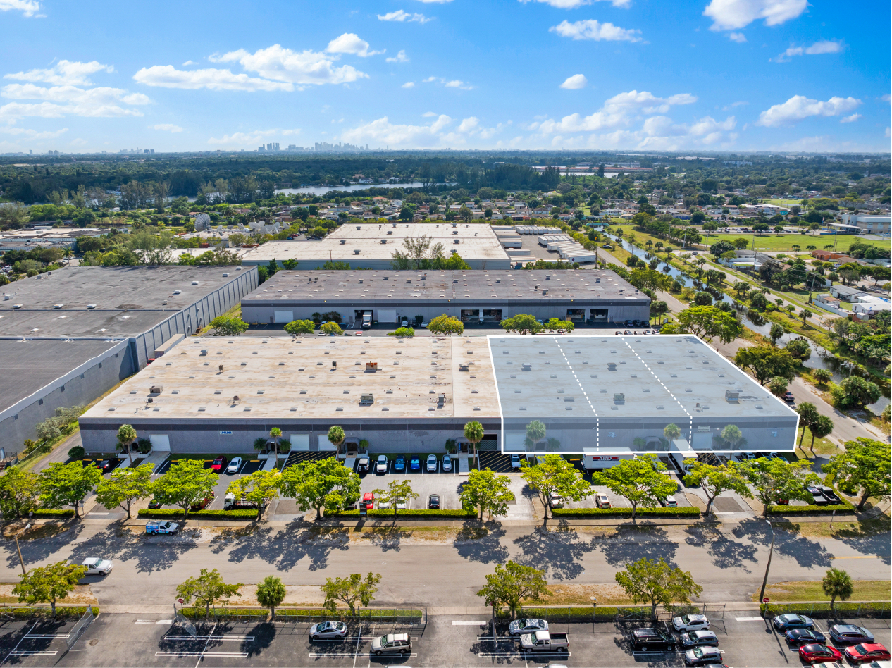 1600 NW 159th St, Miami, FL for Rent