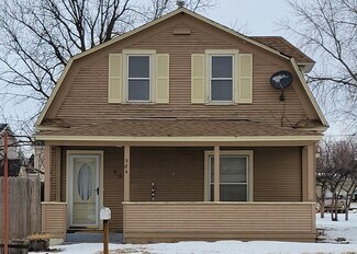 904 2nd St W
