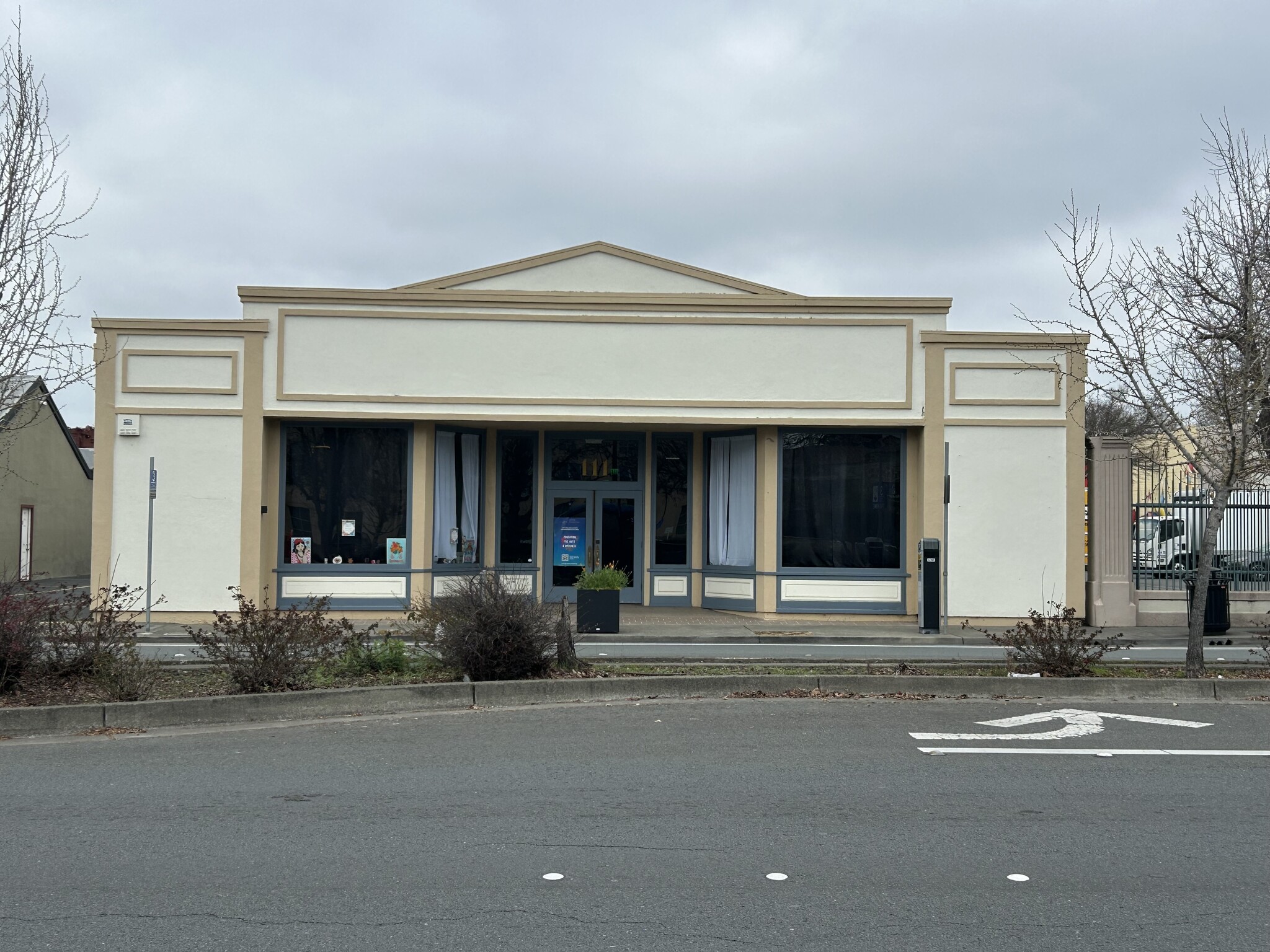 111 3rd St, Santa Rosa, CA for Sale