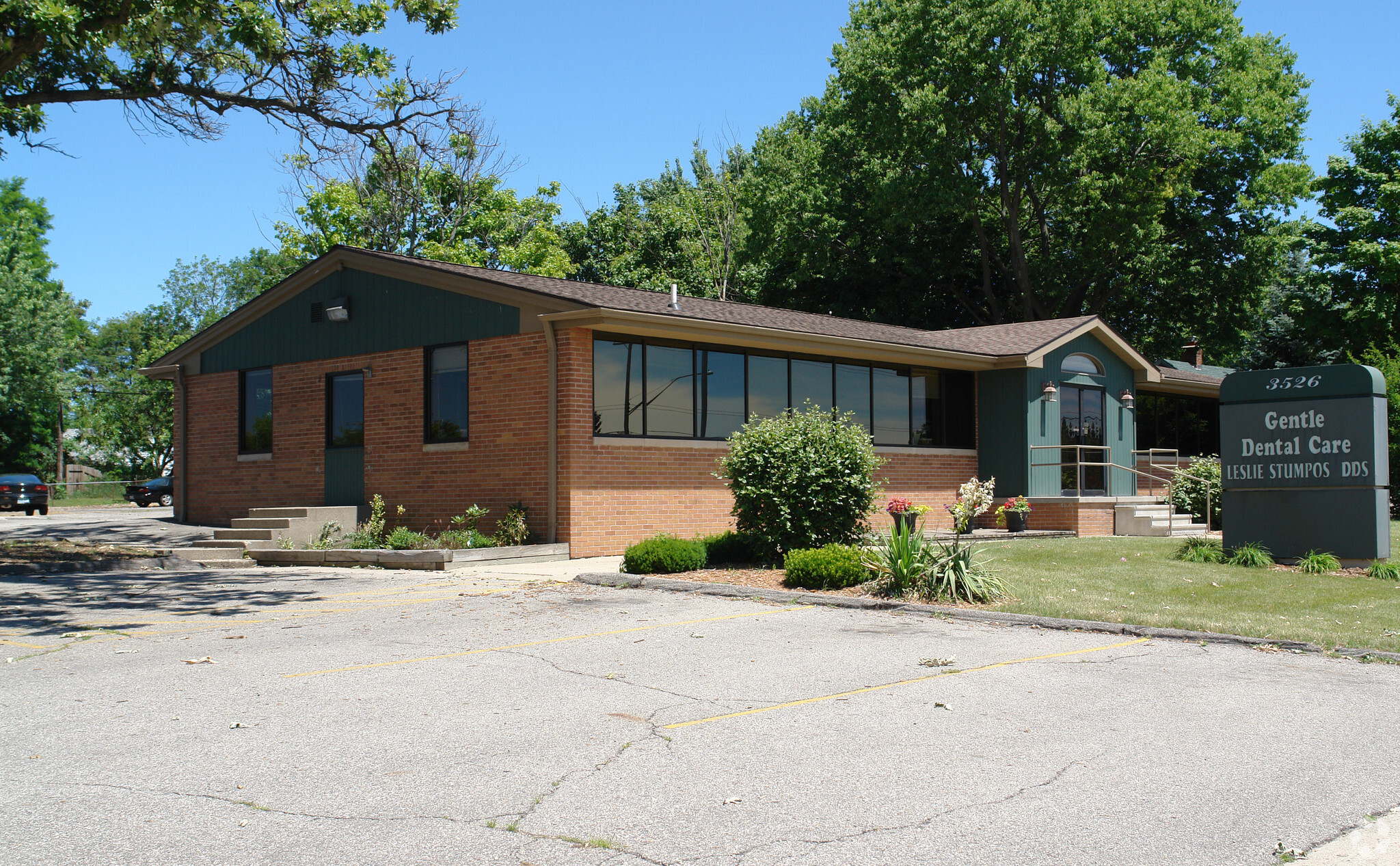 3526 W Saginaw St, Lansing, MI for Rent