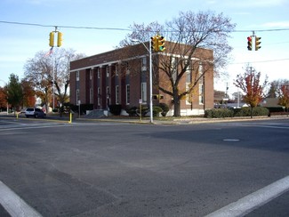 Sunnyside, WA Office/Retail - 713 E Edison Ave