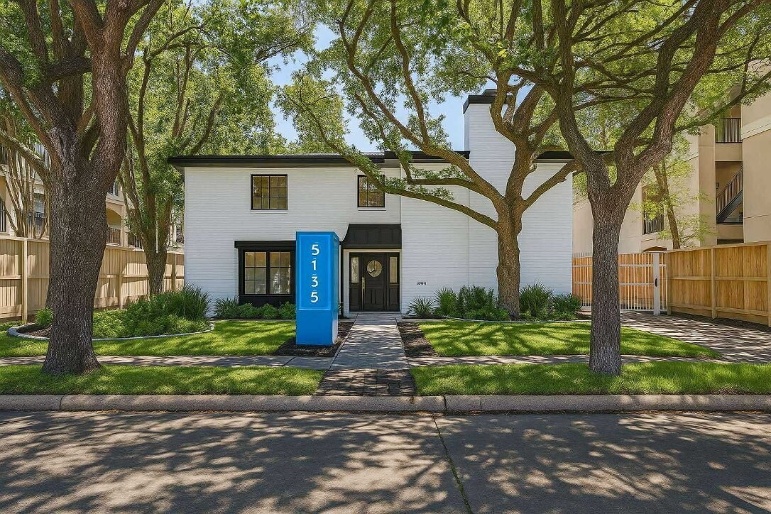 5135 Edloe St, Houston, TX for Sale