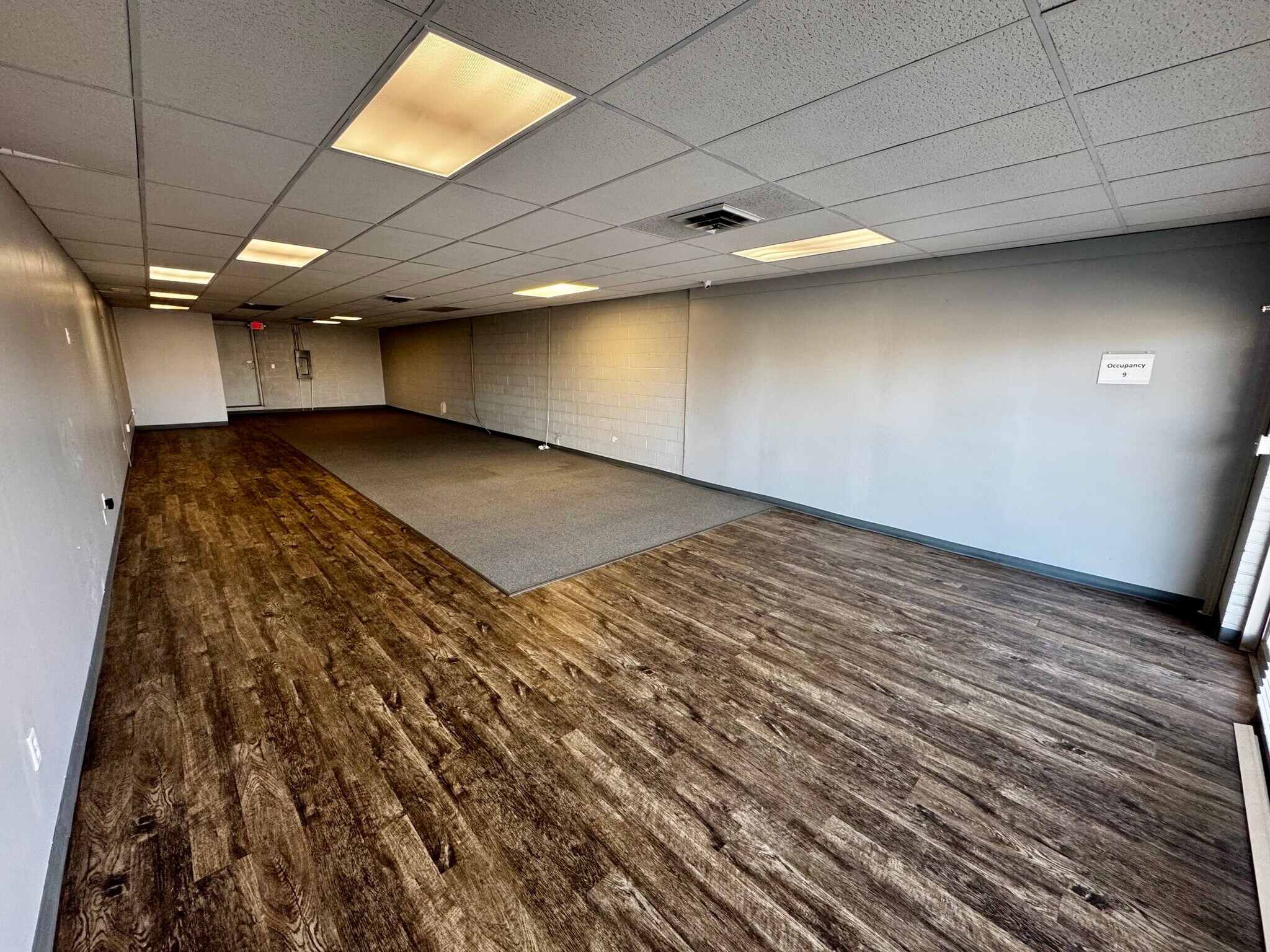 12702-12710 S 71 Hwy, Grandview, MO for Rent