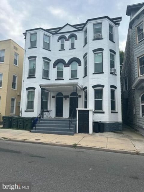 228-230 Summit Ave, Hagerstown, MD for Sale