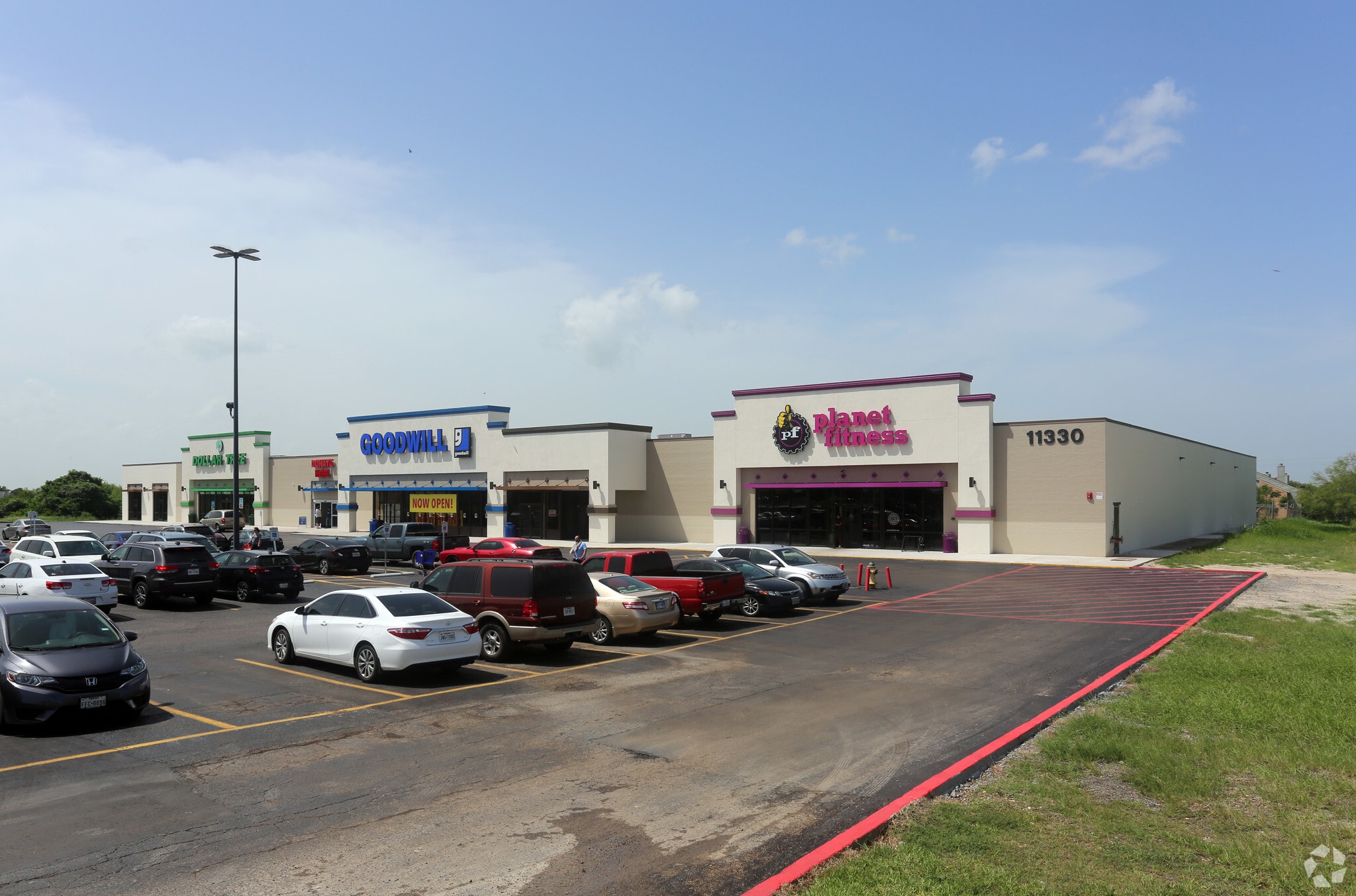 11330 Leopard St, Corpus Christi, TX for Rent