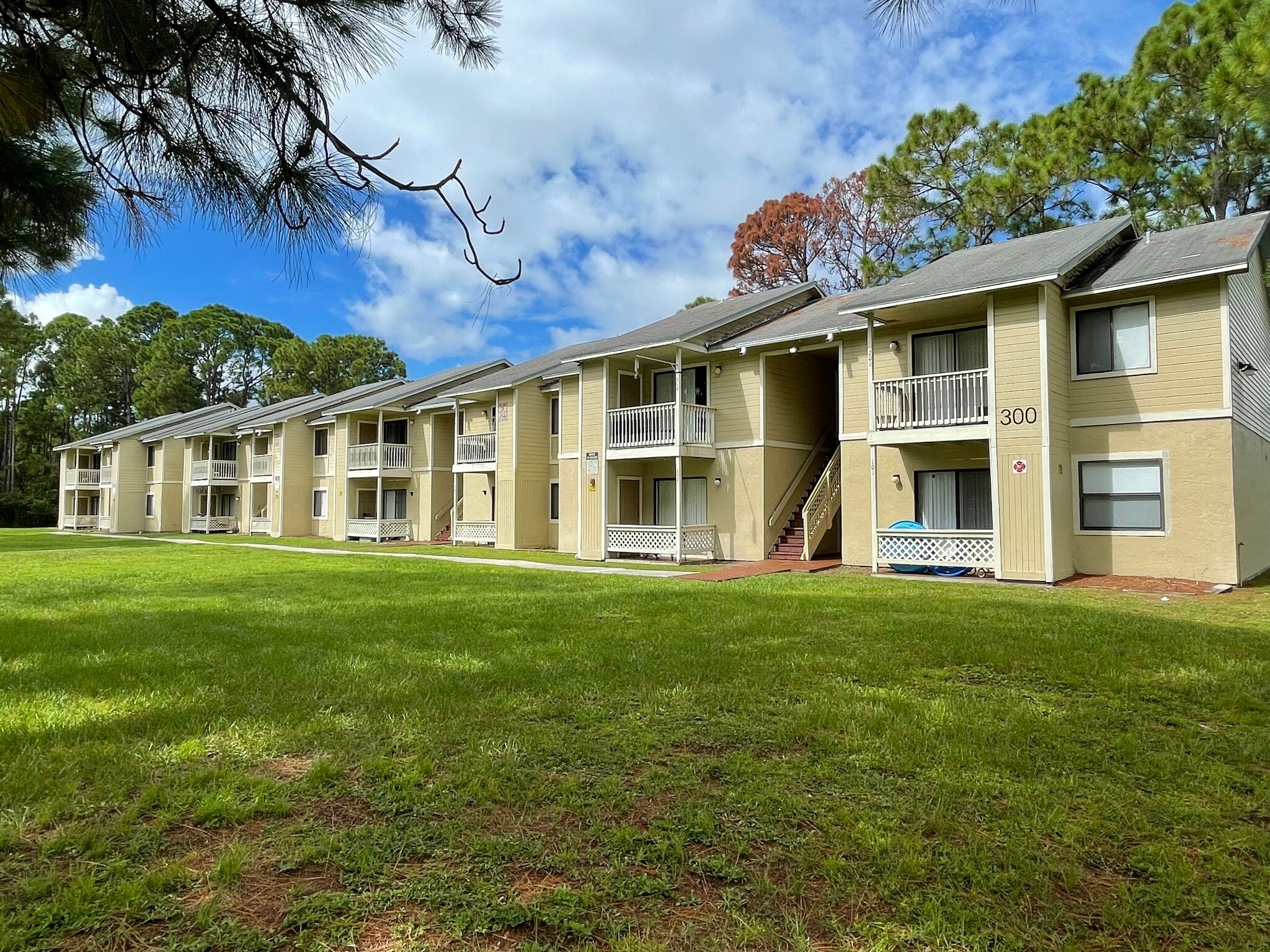 300 Mercury Ave SE, Palm Bay, FL for Sale