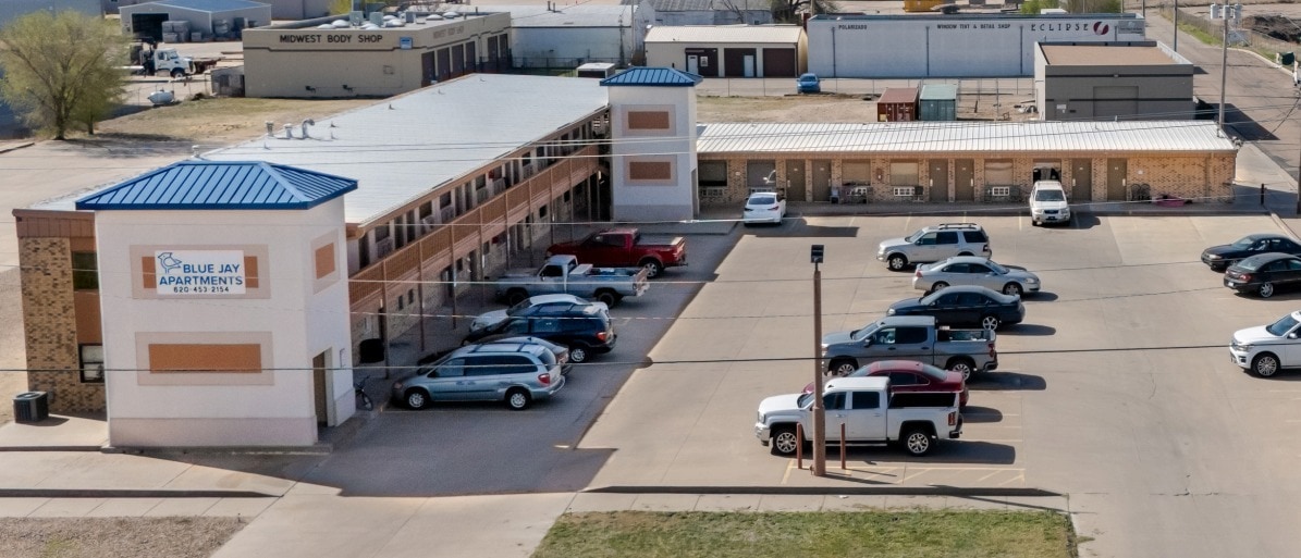 1502 E Fulton St, Garden City, KS for Sale