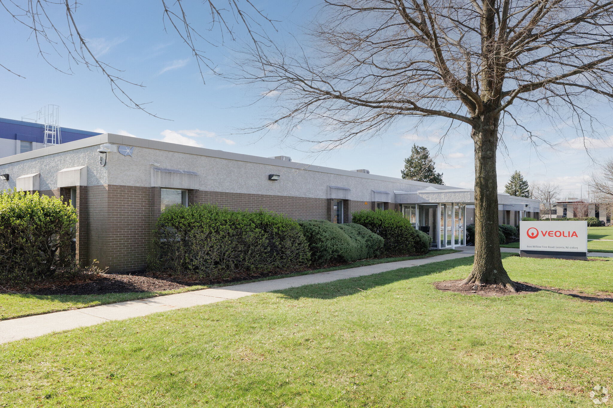 600 Willow Tree Rd, Leonia, NJ for Rent