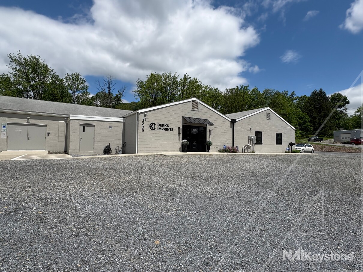 3209 Oley Turnpike Rd, Reading, PA for Rent
