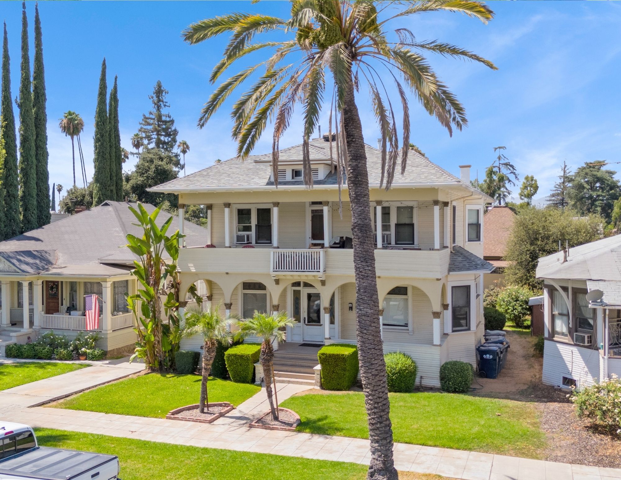 108 W Olive Ave, Redlands, CA for Sale