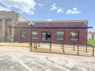 Trinity, TX Storefront Retail/Office - 104 N Robb