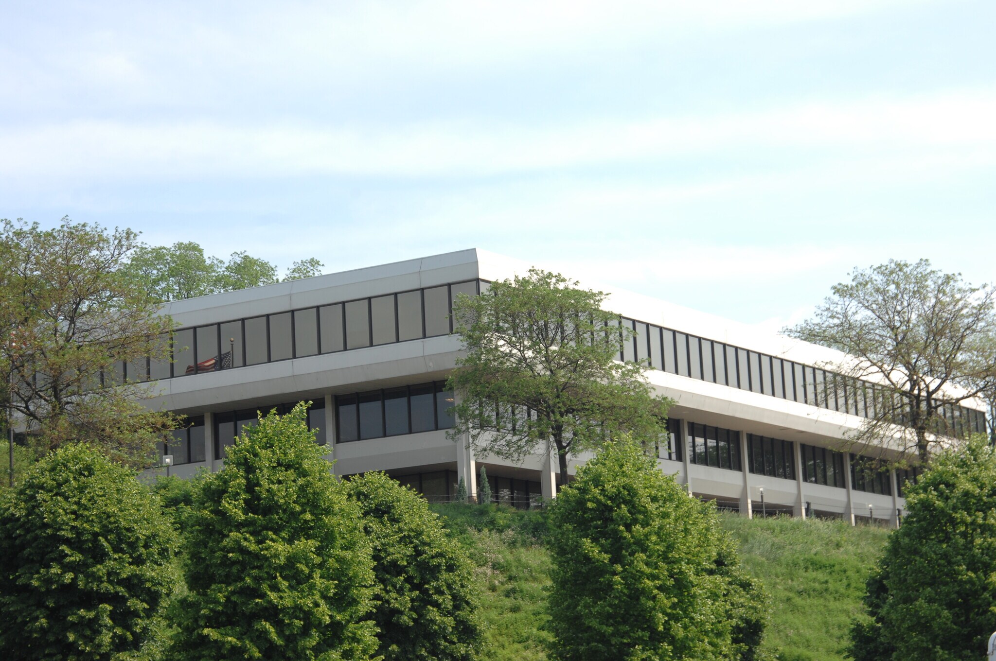 400 Holiday Dr, Pittsburgh, PA for Sale