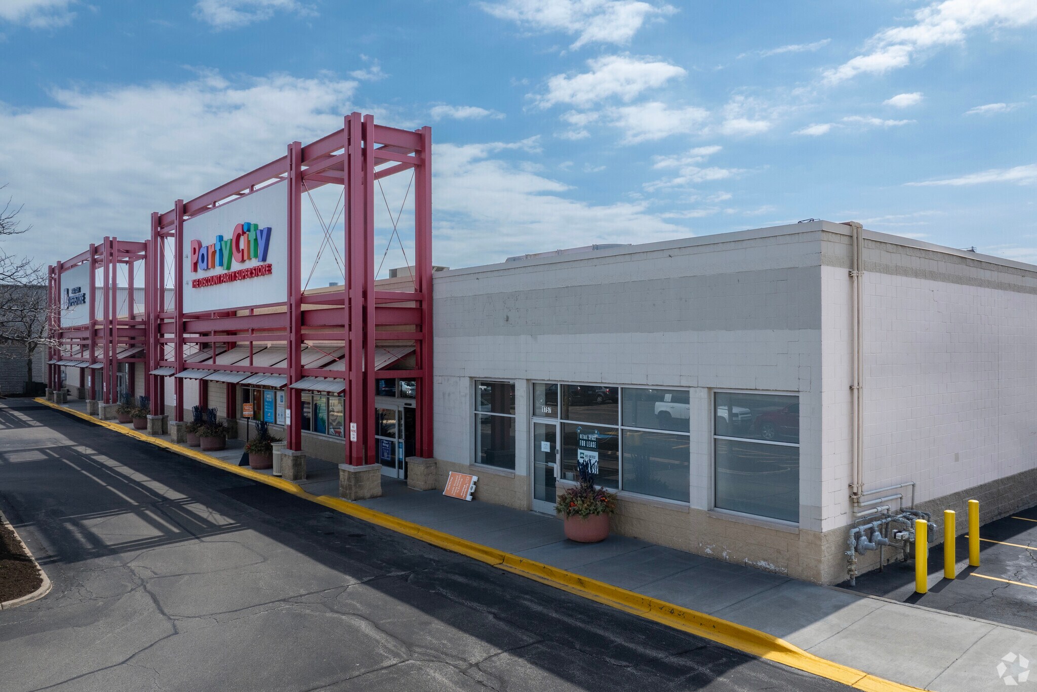 1745-1757 W Fullerton Ave, Chicago, IL for Rent