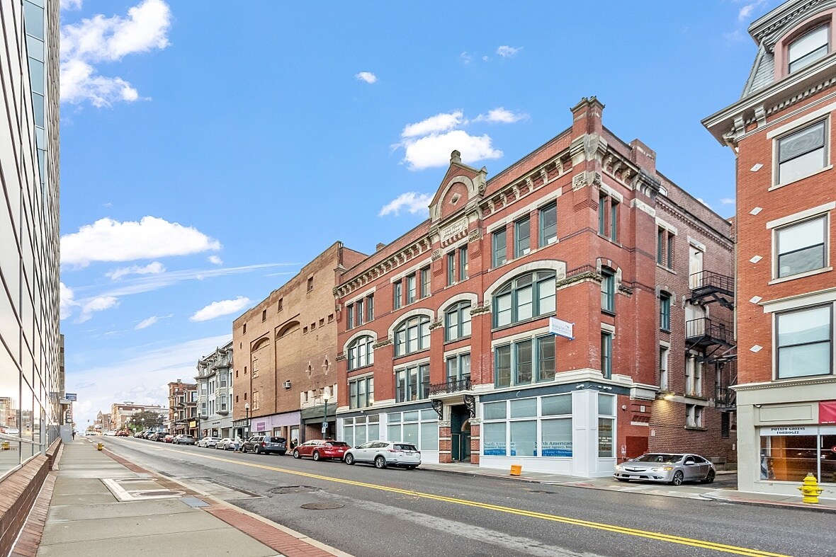 Prime Downtown Worcester Location!, Worcester, MA for Rent