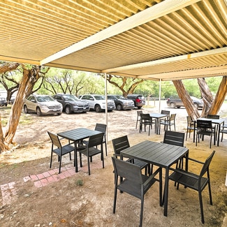 Lakehills, TX Storefront Retail/Office - 12064 Park Road 37