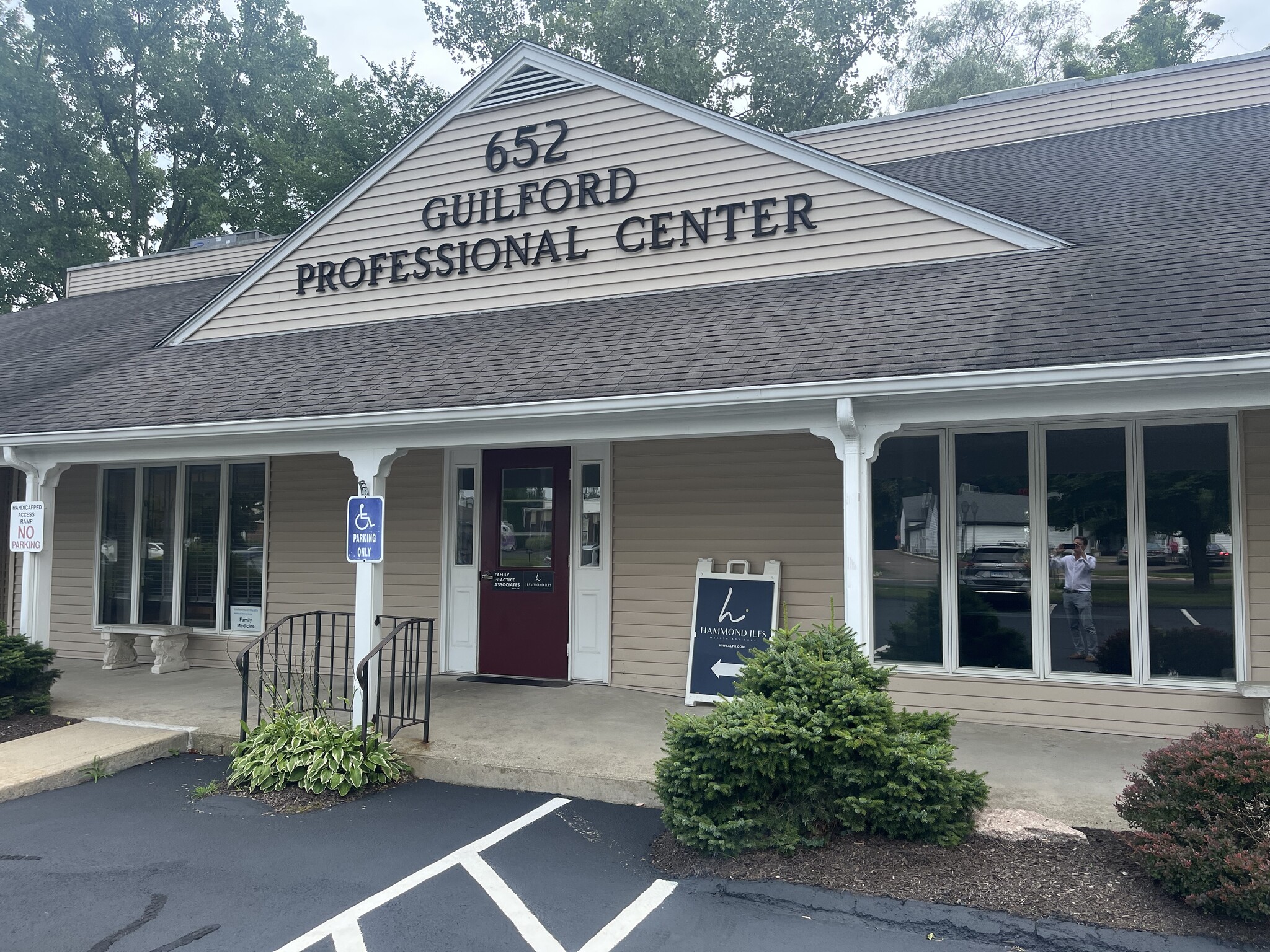 652 Boston Post Rd, Guilford, CT for Sale