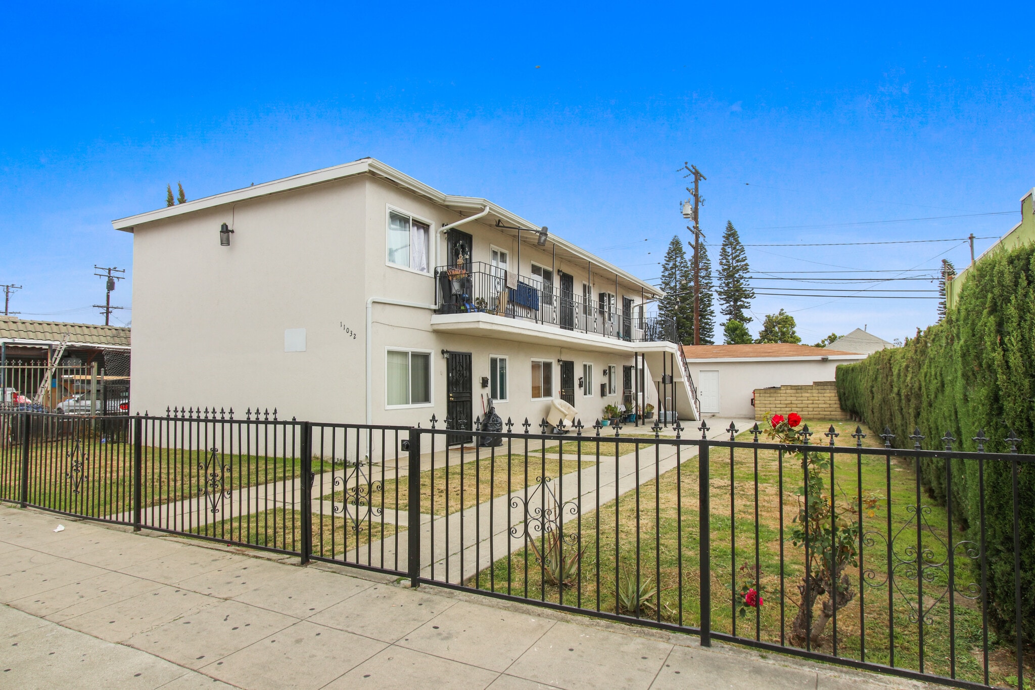 11032 Atlantic Ave, Lynwood, CA for Sale